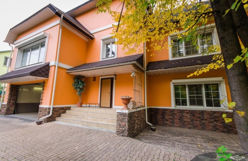 Балашиха: Коттедж Huse
