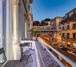 Двухместный номер Executive с балконом 2 отдельные кровати в THE ONE Boutique Hotel & SPA Rome
