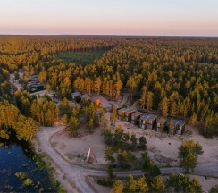 Стандарт среди сосен в Точка на карте