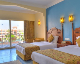Двухместный номер Standard с видом на бассейн 2 отдельные кровати в Jasmine Palace Resort & Spa