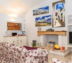 Вилла с 3 комнатами в White Stone House 61