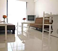Апартаменты с 2 комнатами в Hilltop Gardens