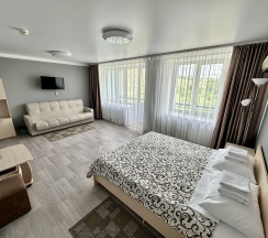 СТАНДАРТ СЕМЕЙНЫЙ с двуспальной кроватью в Сталагмит