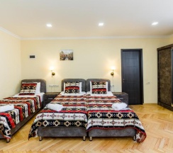 Трёхместный номер Comfort в The oldest Tbilisi