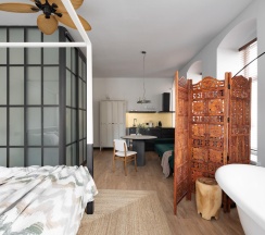 Апартаменты люкс с 1 двуспальной кроватью в Dostoevsky Apartments (Апартаменты Достоевского)