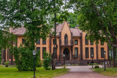 Алтун: Мини-отель Барский флигель