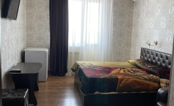 Двухместный номер с двуспальной кроватью с видом на море в Морской бриз