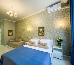 Бизнес с кондиционером (до 4-х человек, Джуниор Сюит) в Catherine Art Hotel