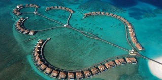 Остров Хуруэли: Курортный отель Radisson Blu Resort Maldives with 50 percent off on Sea Plane round trip 03 nights & above