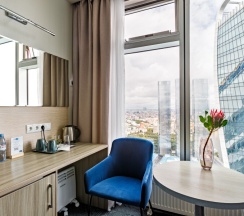 Комфорт для троих в Империи 48 этаж в Panorama city hotel