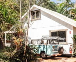 Двухместный коттедж двуспальная кровать в Wake Up! Byron Bay - Hostel