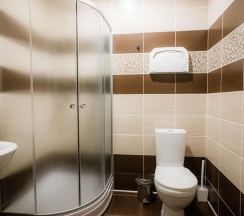 Кровать в 6-местном общем женском номере в Pillow Hostel