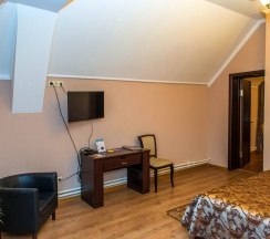 Семейный полулюкс в Кароза