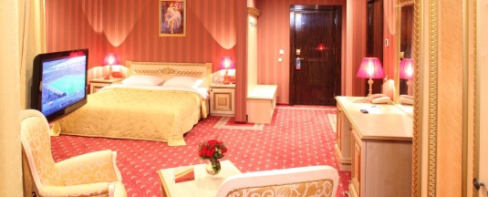 Номер стандарт с 1 двуспальной кроватью в SK Royal Moscow