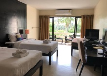 Номер Deluxe с балконом в Amarin Samui Hotel