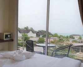 Двухместный номер Standard с балконом двуспальная кровать в Top Hostel Samui