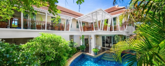 Вилла с 6 комнатами в Villas In Pattaya