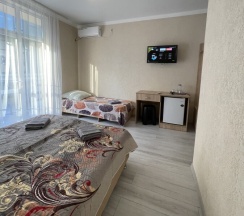 Стандарт 3х с балконом в Golden apricot