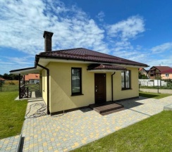 Пятиместный семейный коттедж рядом с пляжем в Гостевой дом