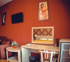 Первая категория (с балконом, вид на озеро) в Вилла Вальмонт