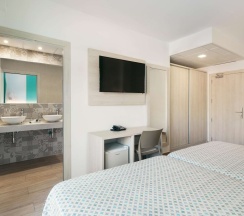 Двухместный номер двуспальная кровать в Hotel Best Lloret Splash