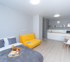 Апартаменты студия Горчица ApartaMIA в Семейный уголок