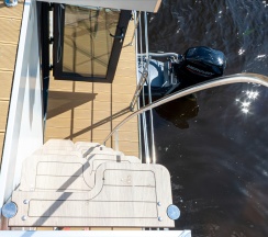 Хаусбот 40 в Гора