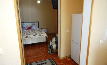 Четырёхместный номер Standard с балконом и с видом на город в Якорь