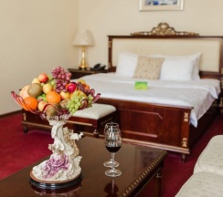 Номер делюкс с 1 двуспальной кроватью в Гранд мандарин