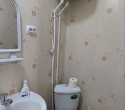 Стандартный семейный номер с 1 двуспальной кроватью и софой в Госпожа Удача