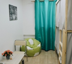 Место в женском четырехместном номере в Ваш миниотель