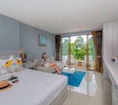 Номер Deluxe с балконом в Club Bamboo Boutique Patong Beach Resort