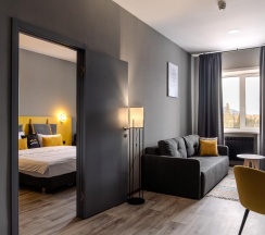 2-комнатный номер делюкс с 1 двуспальной кроватью в Laska hotel