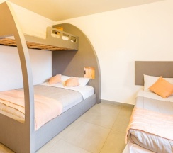 Семейный номер Standard в Concept Design Hostel & Suite