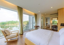 Люкс с видом на озеро в The Gallery Khao Yai Hotel and Residence