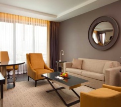 Двухместный люкс двуспальная кровать в Double Tree by Hilton
