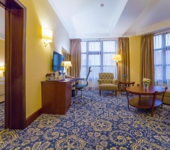 Двухместный люкс Executive двуспальная кровать в Ramada by Wyndham Almaty