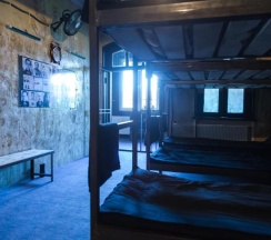 Кровать в общем номере в Alcatraz Jail-Hostel