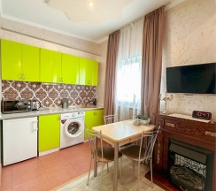 Студия-улучшенный семейный номер в Олимпия