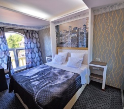 Двухместный номер Standard с балконом двуспальная кровать в Малибу