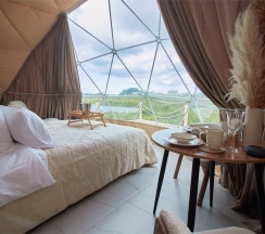 Купол с камином в Катрин Лог