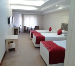 Трёхместный номер Comfort в Royal hotel