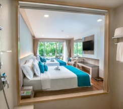 Четырёхместный номер Pool Access Family в Phuket Graceland Resort And Spa
