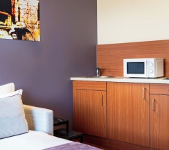 Двухместный полулюкс с балконом двуспальная кровать в Leonardo Hotel Salzburg City Center