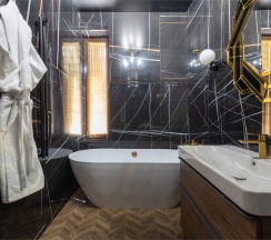 Black Stone с террасой в Red Wood by Provence