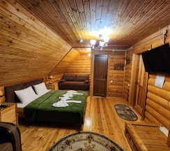 Номер Comfort Мансарда с видом на горы в Тур