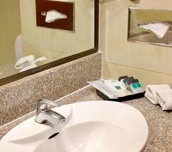 Двухместный семейный люкс 2 отдельные кровати в Bangkok Palace Hotel