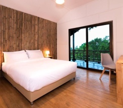 Одноместный номер Standard с видом на море двуспальная кровать в Bluerama Resort