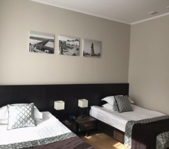 Номер стандарт улучшенный с 2 односпальными кроватями в Хабаровск