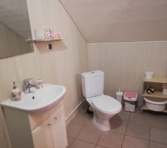 Трёхместный номер Standard с балконом и с красивым видом из окна в Апартаменты